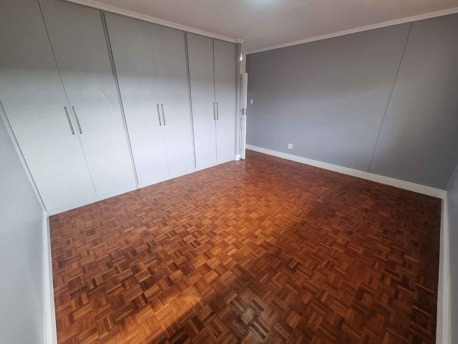2 Bedroom Property for Sale in Claremont Western Cape